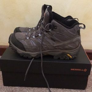 Merrell Moab 2 Mid Waterproof size 9.5 EUC